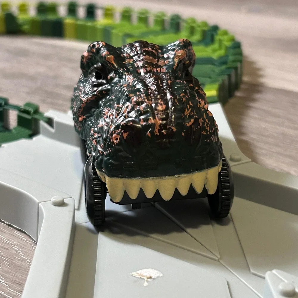 Qiaoheng Toys Dinosaur Flexible Race Track Set with Motorized T-Rex Car CF1616A